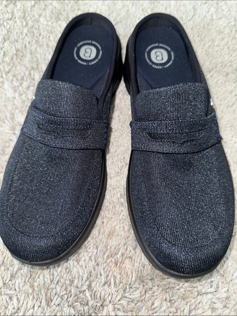 Bzees sparkling Navy Slip-On Georgia Loafers EUC comfort slip on feminine sz 10